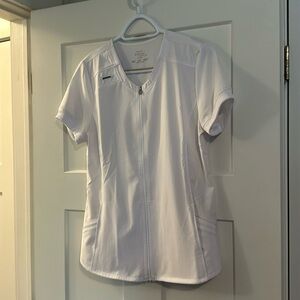 INFINITY CHEROKEE | Small White Scrub Top